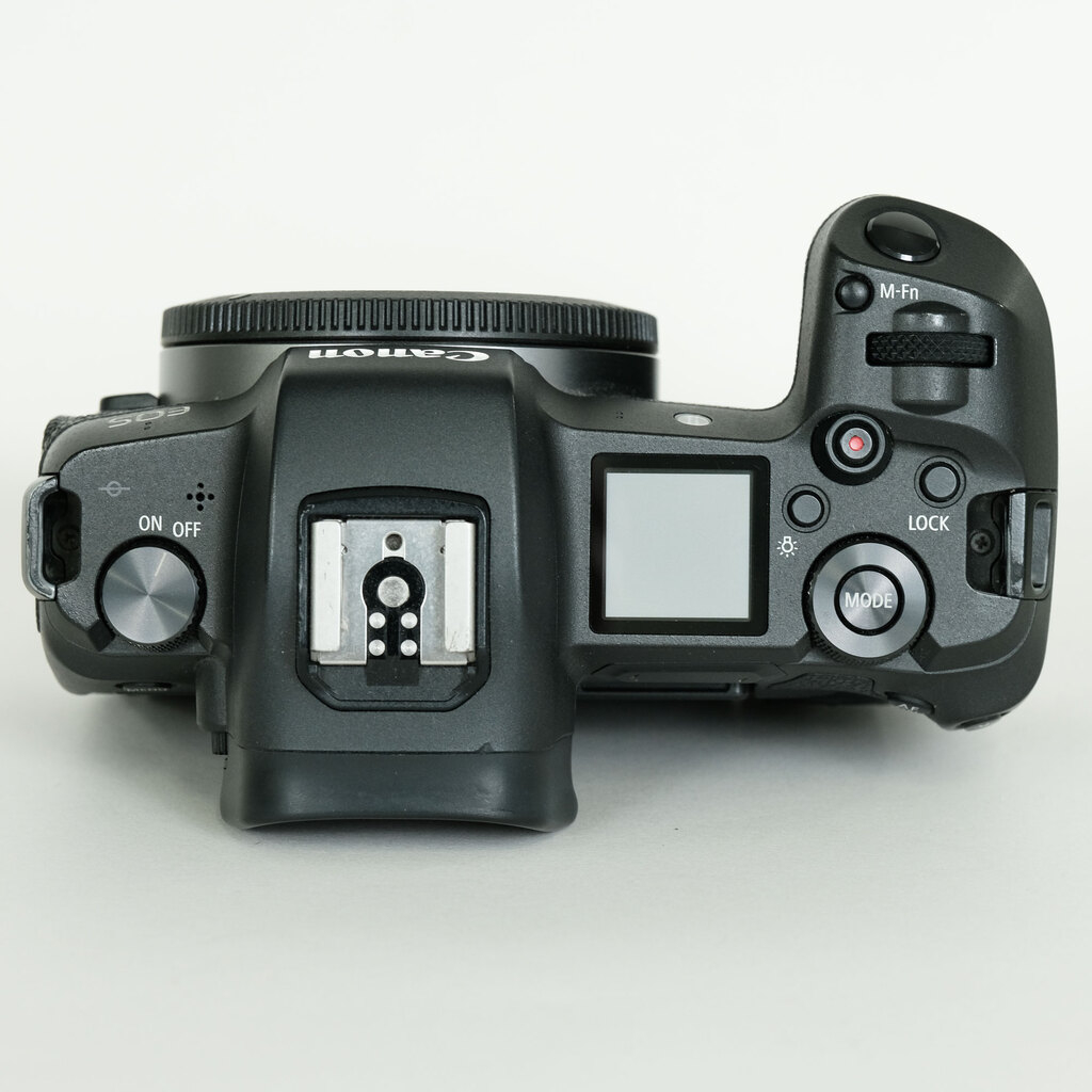 Canon EOS R Canon EOS R