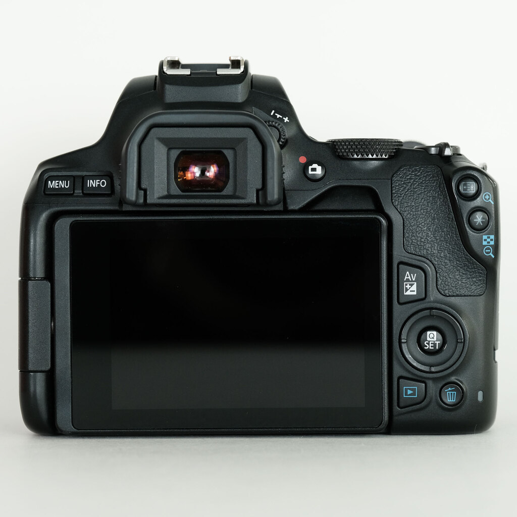 Canon EOS Kiss X10 Canon EOS Kiss X10