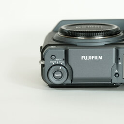 FUJIFILM GFX 100 FUJIFILM GFX 100