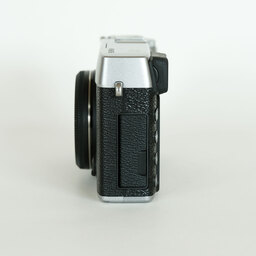 FUJIFILM X-E1 シルバー FUJIFILM X-E1 シルバー