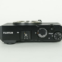 FUJIFILM X-E4 FUJIFILM X-E4