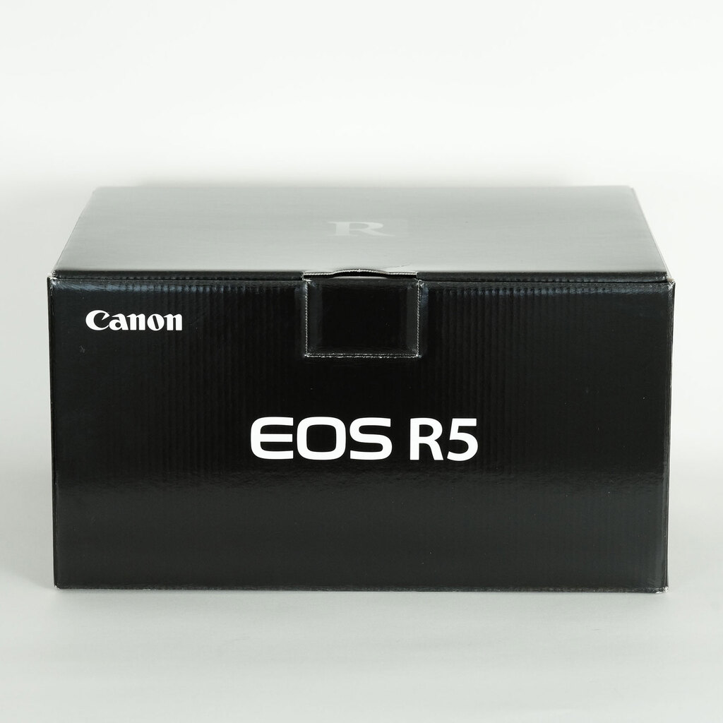 Canon EOS R5 Canon EOS R5
