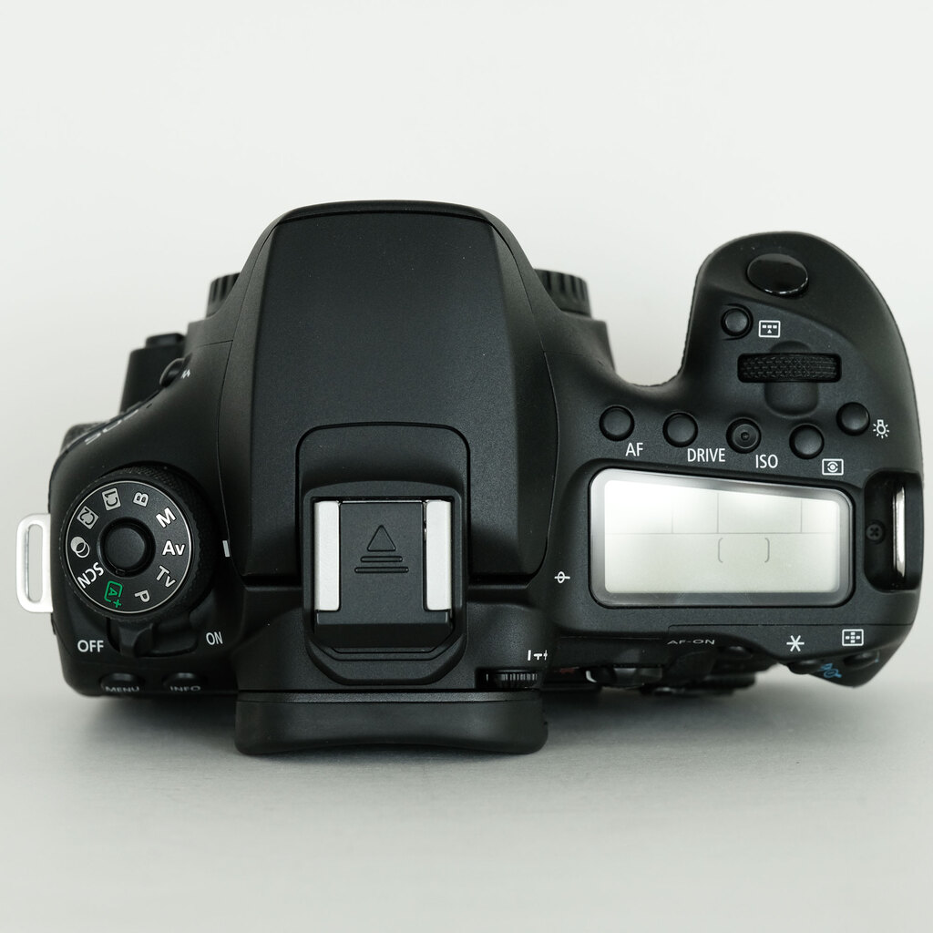Canon EOS 90D