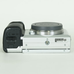 SONY α6400(ILCE-6400) SONY α6400(ILCE-6400)