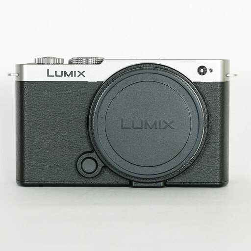 Panasonic LUMIX DC-S9 Panasonic LUMIX DC-S9