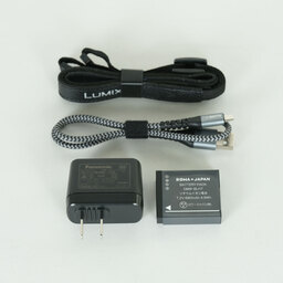 Panasonic LUMIX DC-GF10 ボディ ホワイト Panasonic LUMIX DC-GF10 ボディ ホワイト