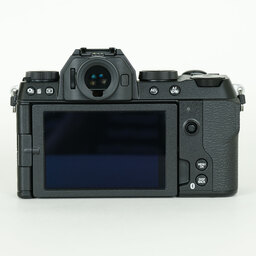 FUJIFILM X-S20