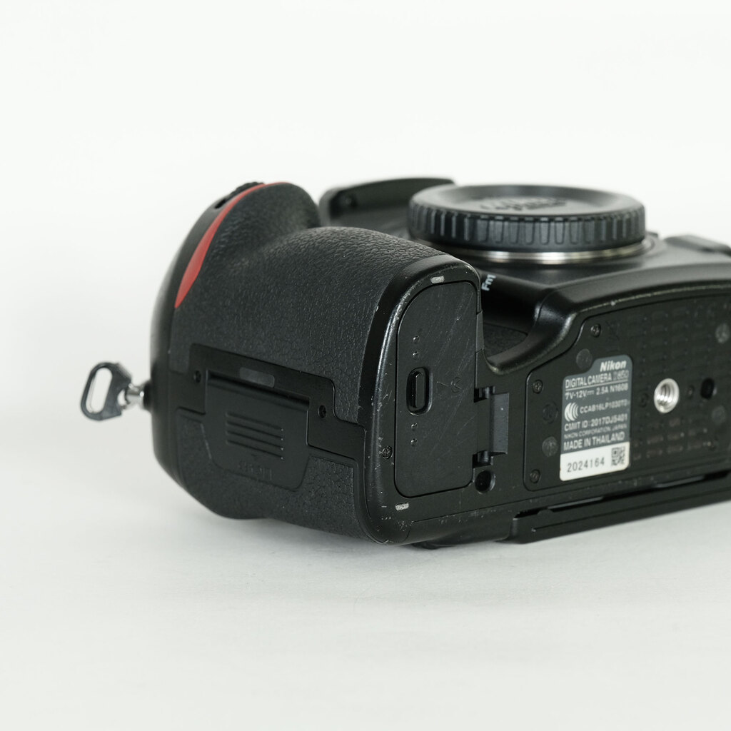 Nikon D850の出品 | ONE SCENE（ワンシーン）