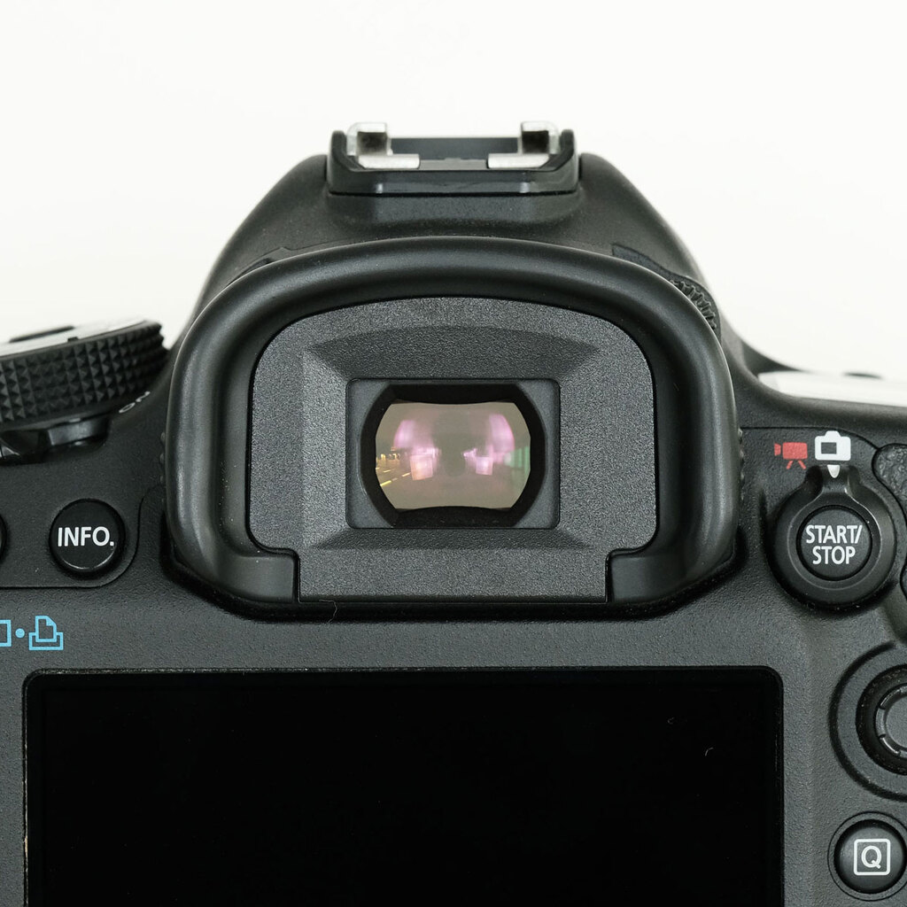 Canon EOS 5D Mark III Canon EOS 5D Mark III