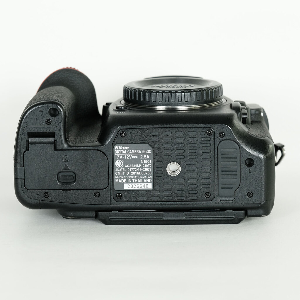 Nikon D500の出品 | ONE SCENE（ワンシーン）