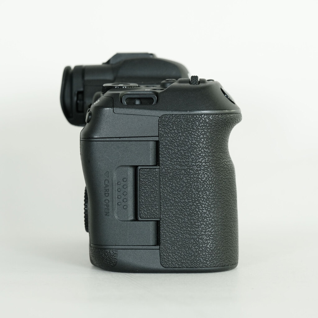 Canon EOS R5 Canon EOS R5