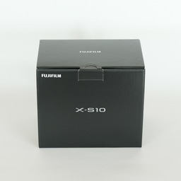 FUJIFILM X-S10