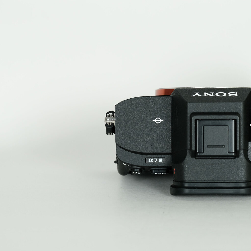 SONY α7 IV（ILCE-7M4）の出品 | ONE SCENE（ワンシーン）