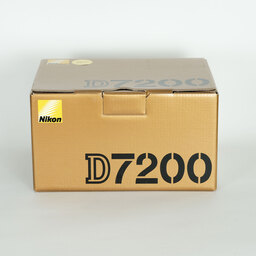 Nikon D7200