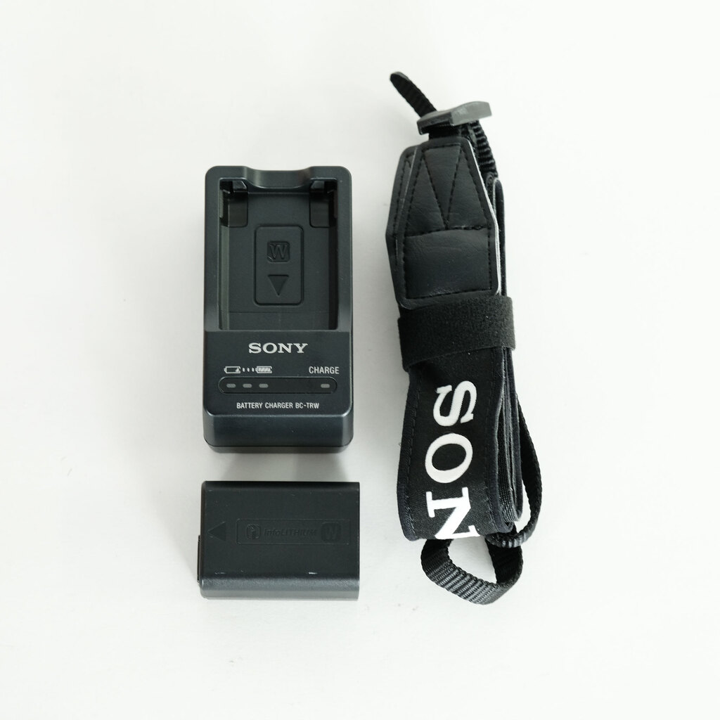 SONY α6400(ILCE-6400) SONY α6400(ILCE-6400)