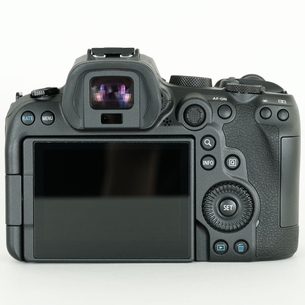 Canon EOS R6 Canon EOS R6