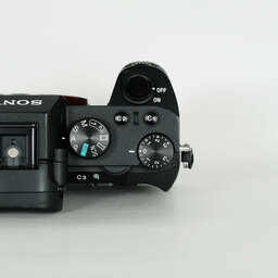 SONY α7 II(ILCE-7M2) SONY α7 II(ILCE-7M2)