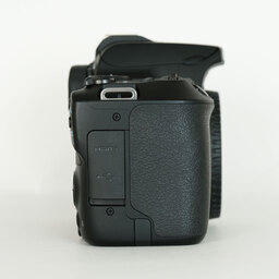 Canon EOS Kiss X10 Canon EOS Kiss X10