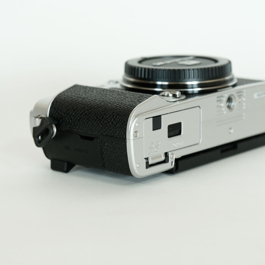 OLYMPUS PEN E-P7の出品 | ONE SCENE（ワンシーン）