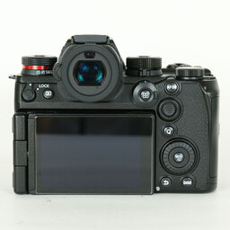 Panasonic LUMIX DC-S1M2ES ボディ