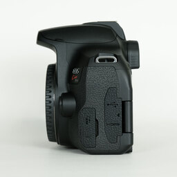 Canon EOS Kiss X10i Canon EOS Kiss X10i