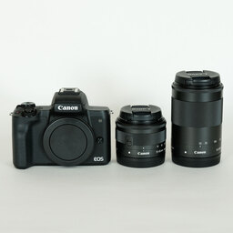 Canon EOS Kiss M Canon EOS Kiss M