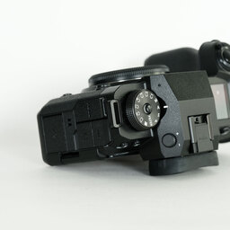 FUJIFILM X-H2 FUJIFILM X-H2