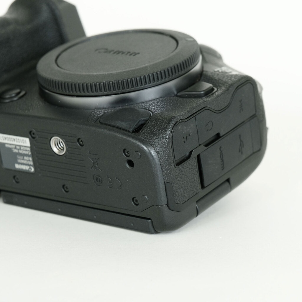 Canon EOS R5 Canon EOS R5