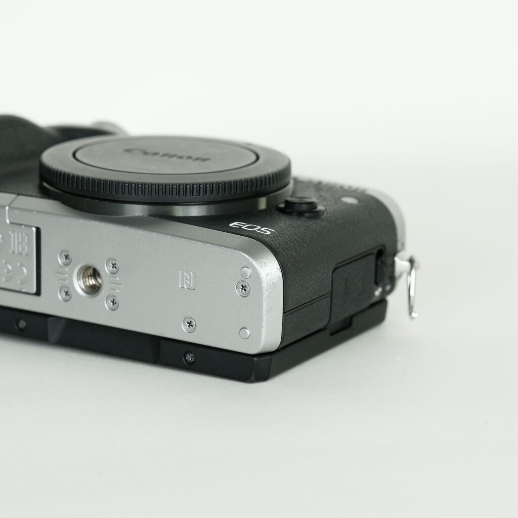 Canon EOS M6 Canon EOS M6