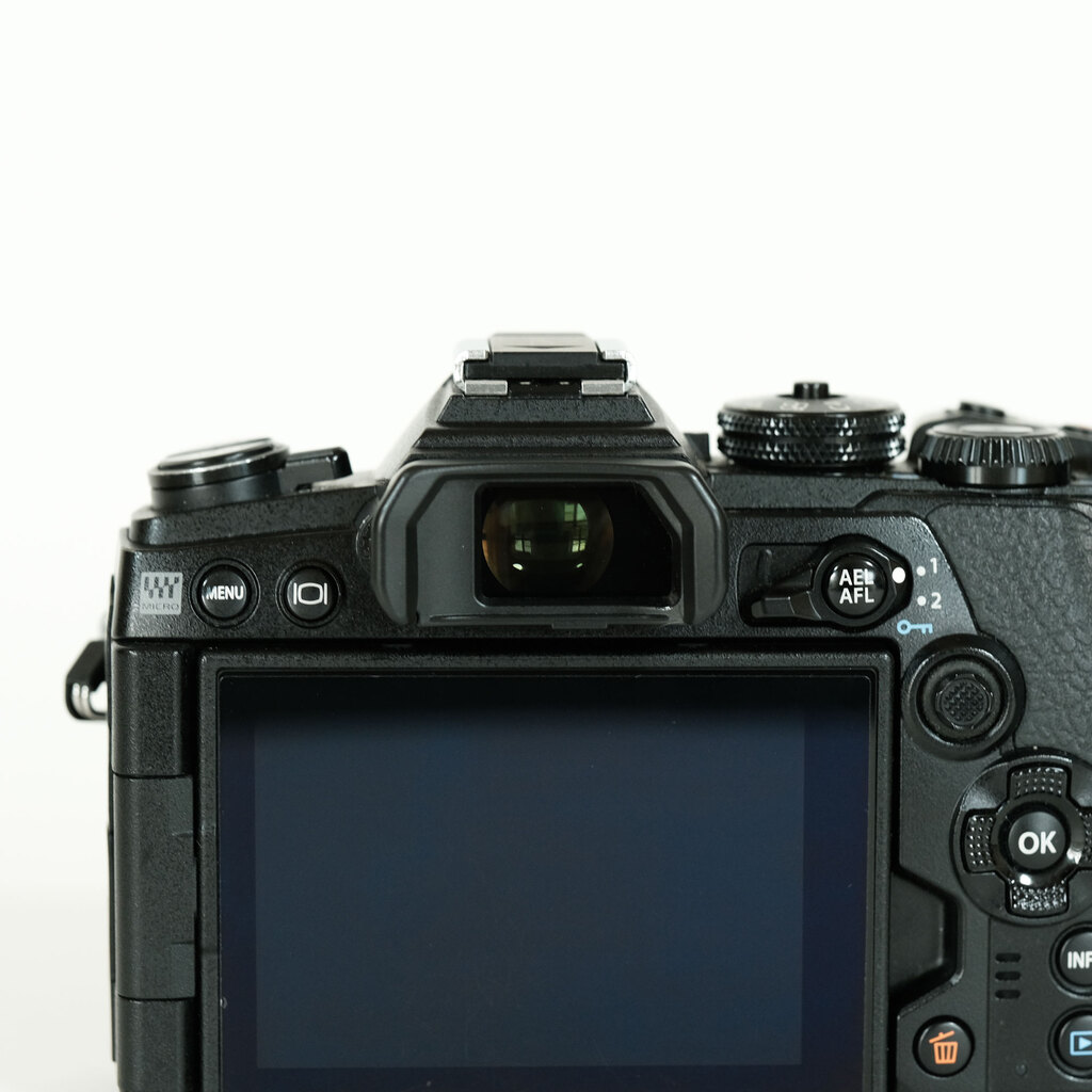 OLYMPUS OM-D E-M1 Mark III OLYMPUS OM-D E-M1 Mark III
