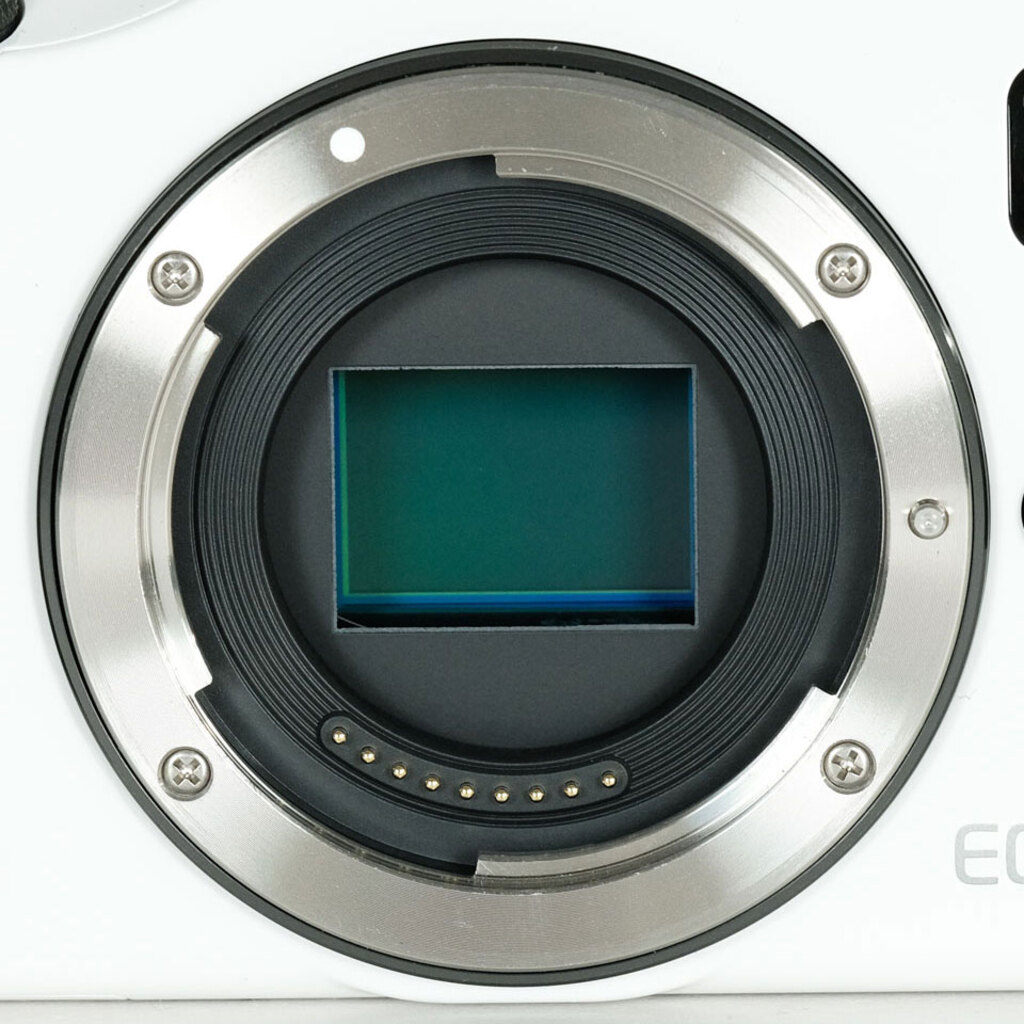 Canon EOS M ボディ ホワイト Canon EOS M ボディ ホワイト