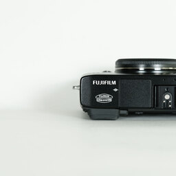 FUJIFILM X-E2 FUJIFILM X-E2