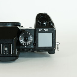 FUJIFILM X-H1 FUJIFILM X-H1
