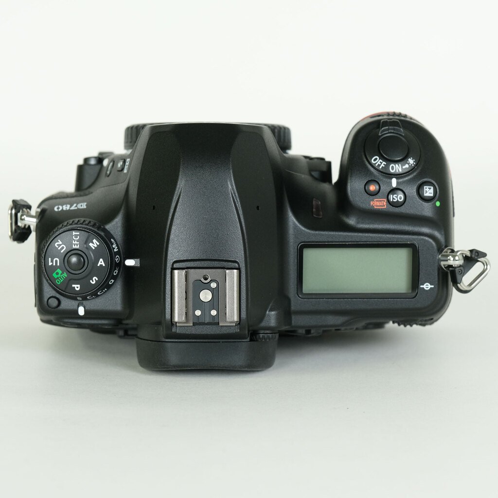 Nikon D780