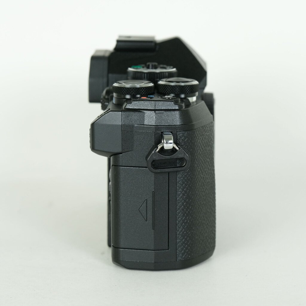 OLYMPUS OM-D E-M5 Mark III OLYMPUS OM-D E-M5 Mark III