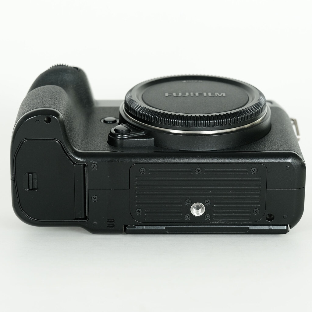 FUJIFILM GFX50SⅡ 開封済み新品（保証書あり） FUJIFILM GFX 50S IIの出品 | ONE SCENE（ワンシーン）