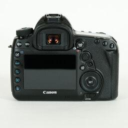 Canon EOS 5D Mark IV Canon EOS 5D Mark IV