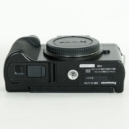 Panasonic LUMIX DC-G100V 標準ズームレンズ + トライポッドグリップキット Panasonic LUMIX DC-G100V 標準ズームレンズ + トライポッドグリップキット