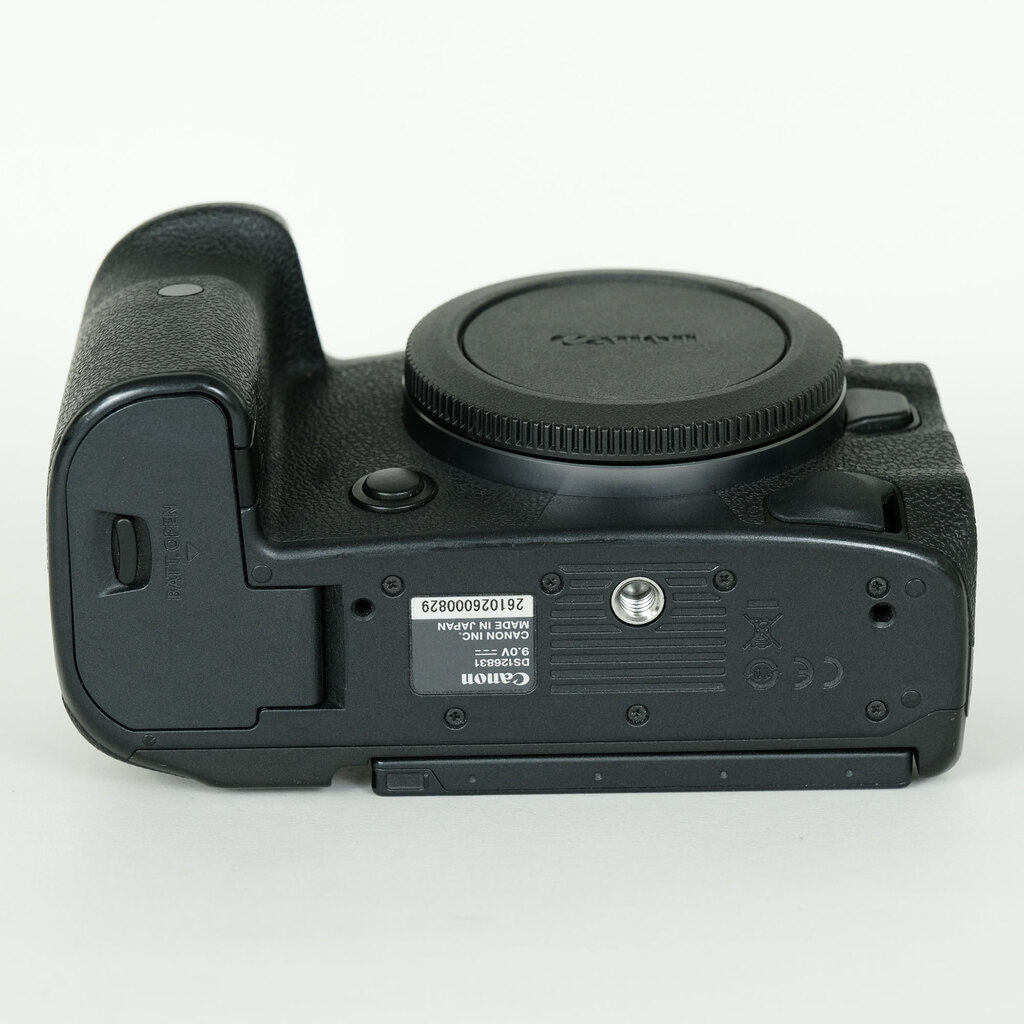 Canon EOS R5 Canon EOS R5