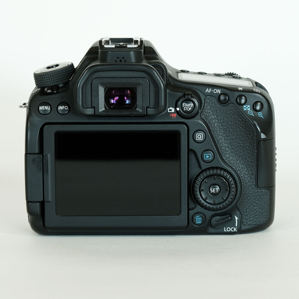 Canon EOS 80D Canon EOS 80D