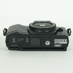 OLYMPUS OM-D E-M5 ボディ ブラック