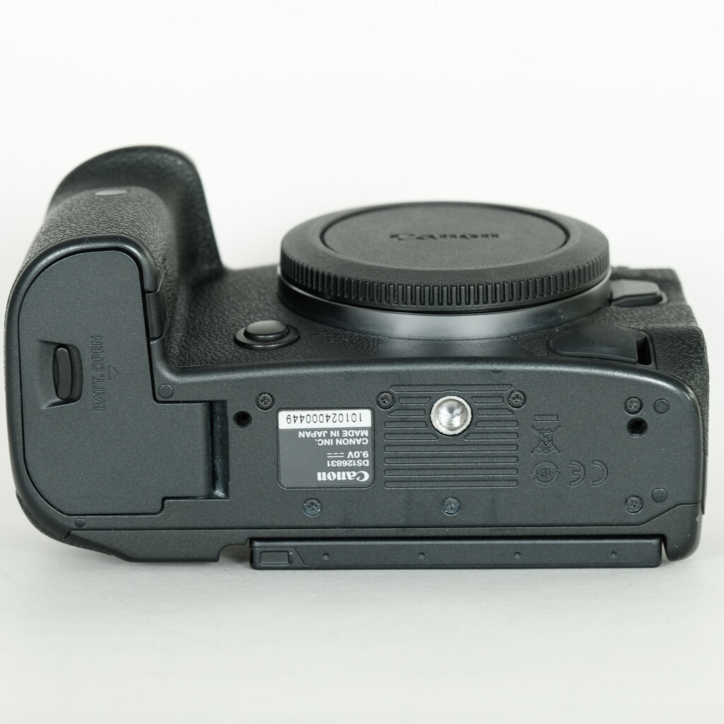 Canon EOS R5 Canon EOS R5