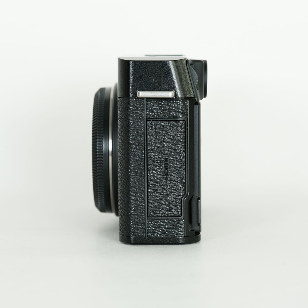 FUJIFILM X-E4の出品 | ONE SCENE（ワンシーン）