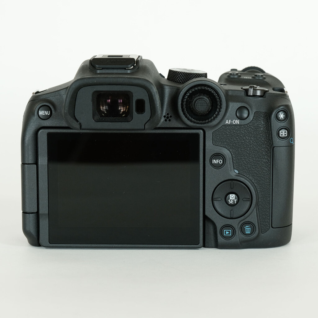 Canon EOS R7 Canon EOS R7