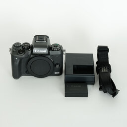 Canon EOS M5 Canon EOS M5