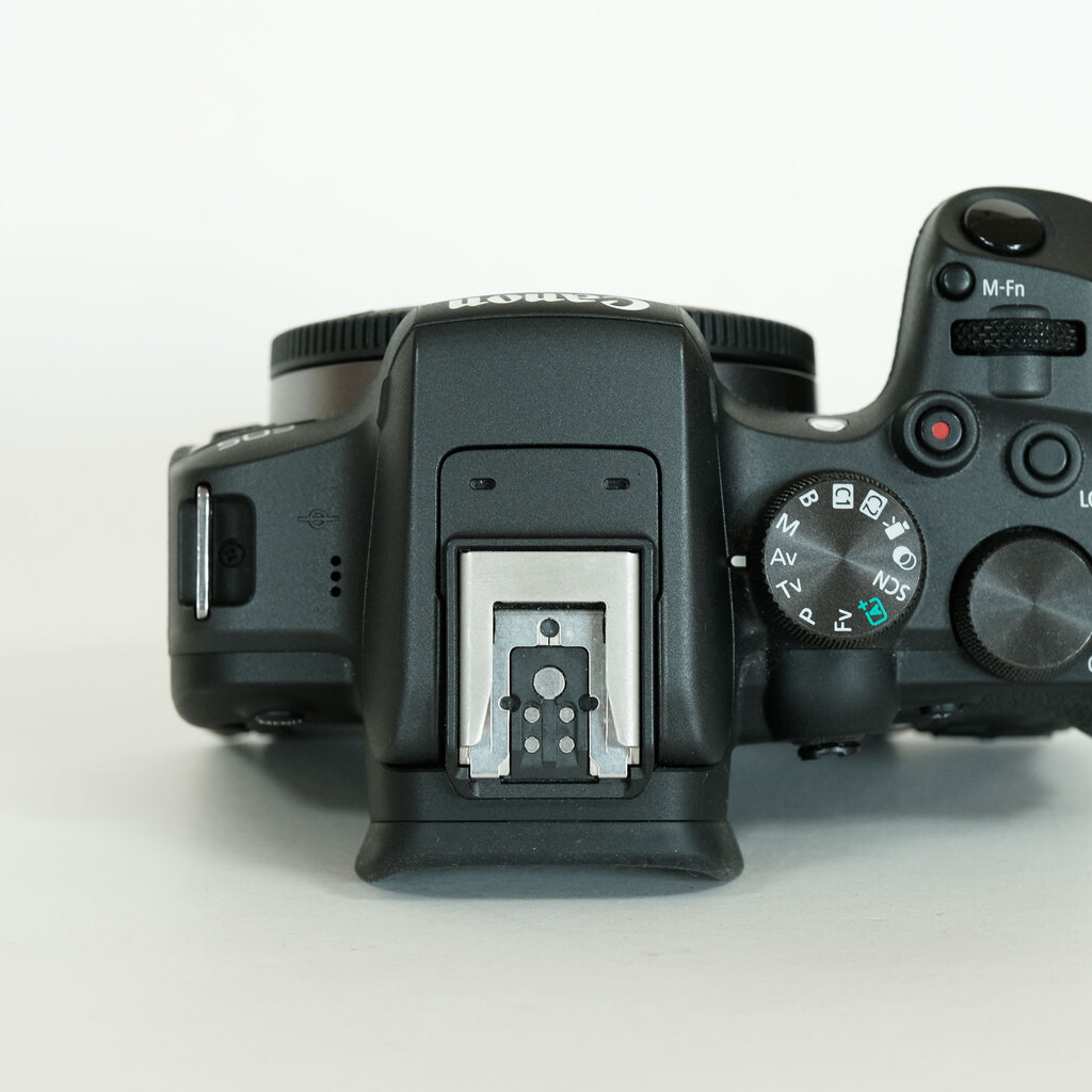 Canon EOS R10 Canon EOS R10
