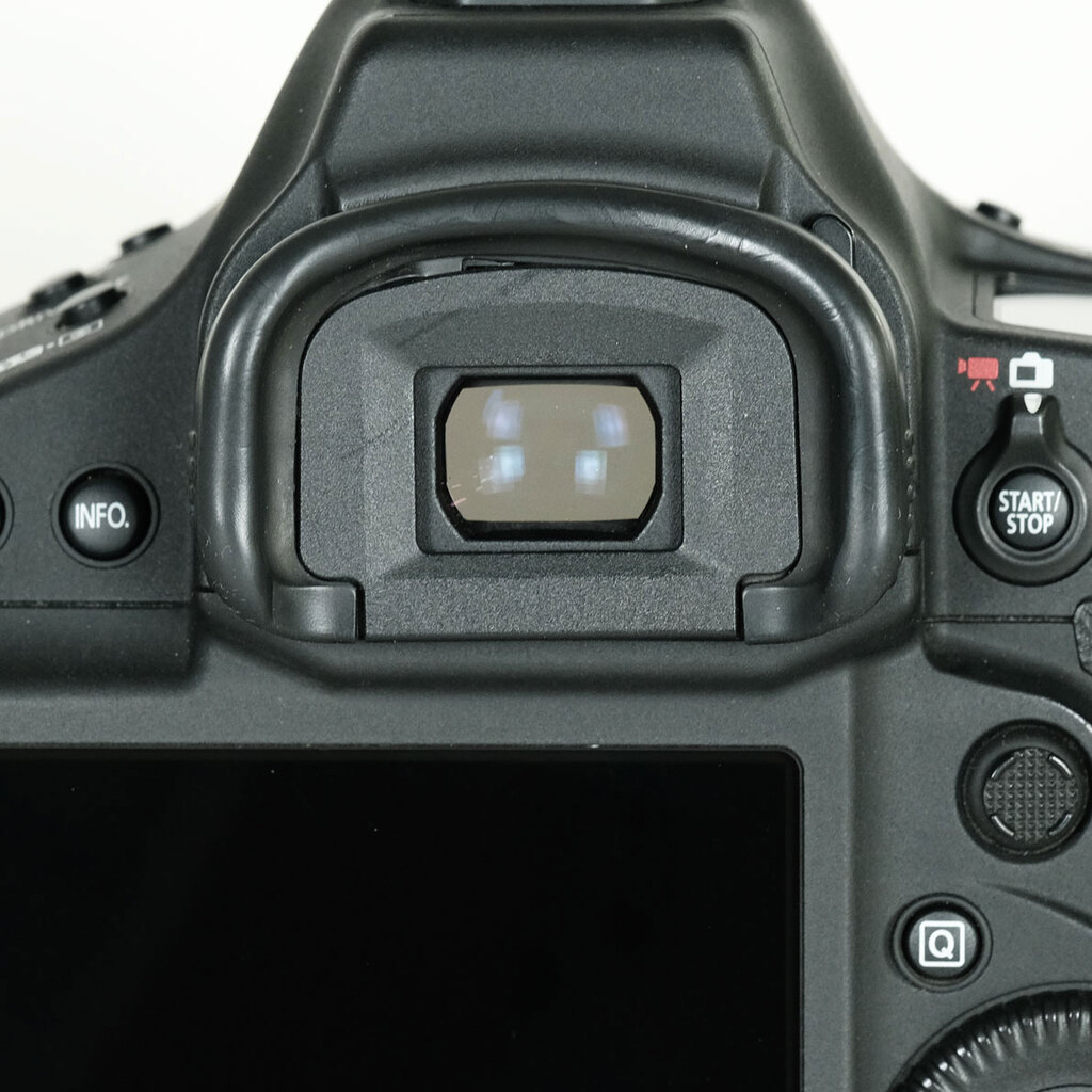 Canon EOS-1D X Mark II Canon EOS-1D X Mark II