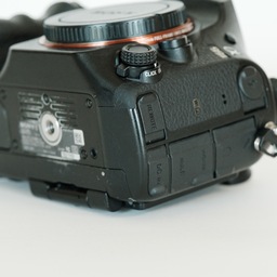 SONY α99II（ILCA-99M2）