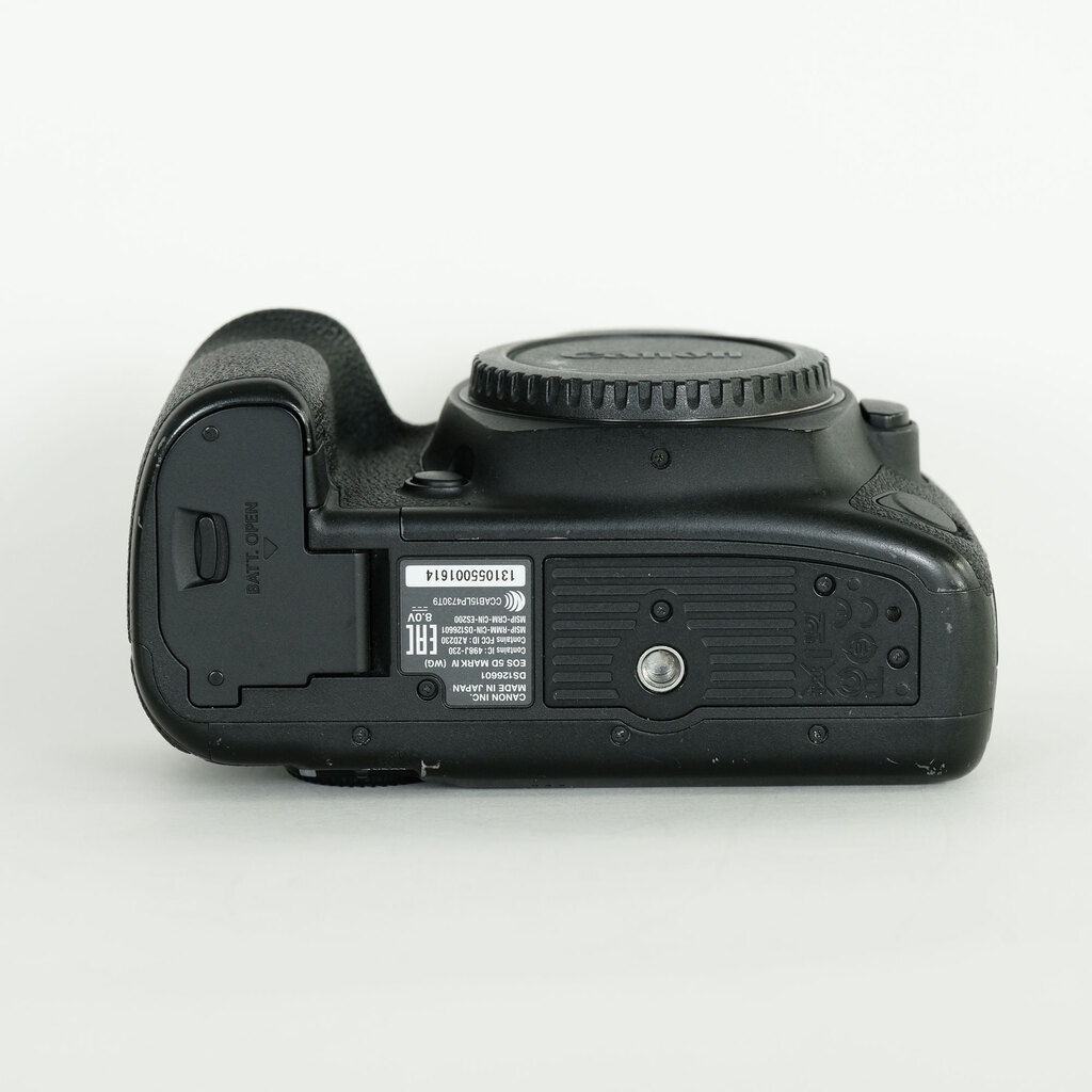 Canon EOS 5D Mark IV Canon EOS 5D Mark IV