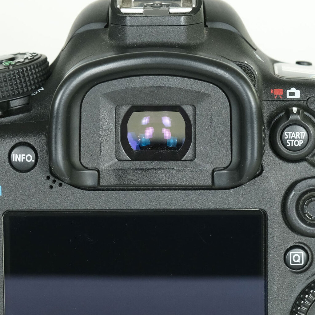 Canon EOS 7D Mark II Canon EOS 7D Mark II